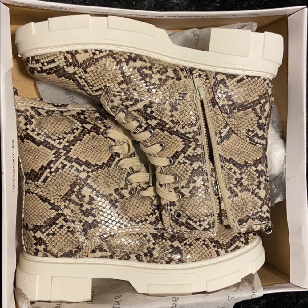 Bamboo snake boots